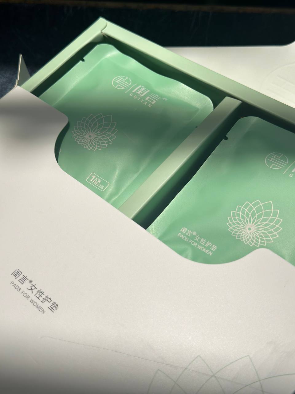 Zeal Daisy Feminine Wellness Pad Set 雪莲养护套